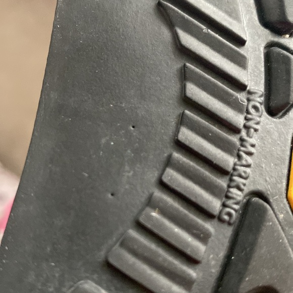 Chacos - Picture 6 of 6